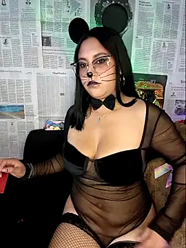 IvviVixxen online show from October 27, 2:45 pm