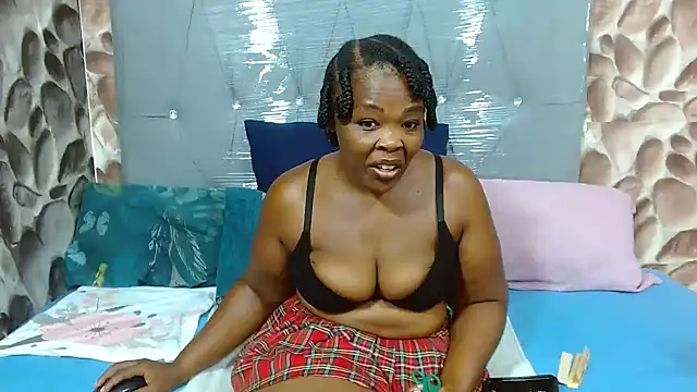 Bigboobsbooty online show from February 11, 6:42 pm