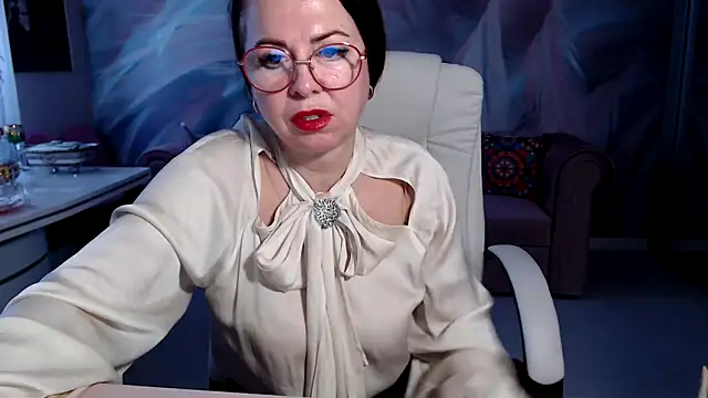 Arisa5000 online show from November 3, 7:01 am