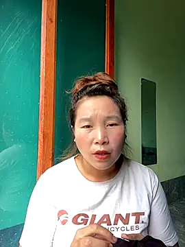 Jubi05051994 online show from October 8, 2:05 am