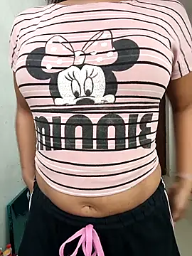 anshika0124 online show from November 19, 4:56 am