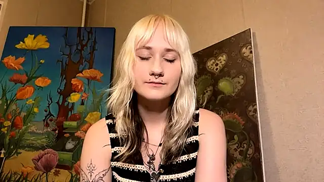 Snapshot of Ulemonala_Cute chatting on October 13, 5:26 pm Ulemonala Cute online show from October 13, 5:26 pm