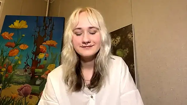 Snapshot of Ulemonala_Cute chatting on October 17, 5:27 pm Ulemonala Cute online show from October 17, 5:27 pm