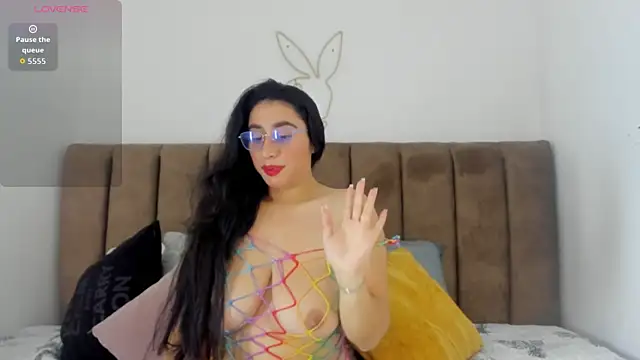 Amara18   online show from November 19, 2:11 am