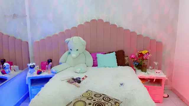 amber maldonado online show from November 2, 3:43 am