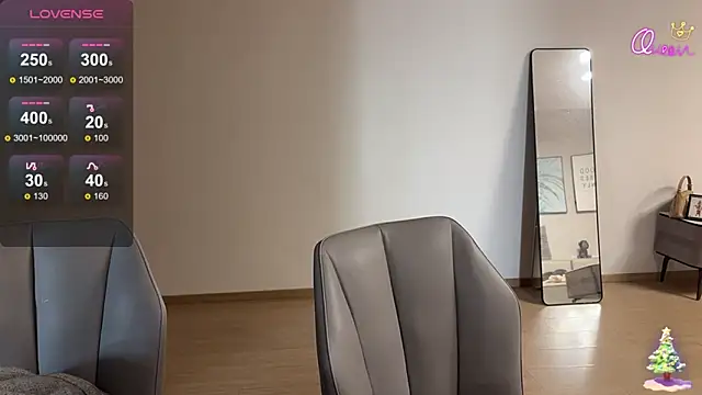 Alyssa-8 online show from March 24, 8:41 am