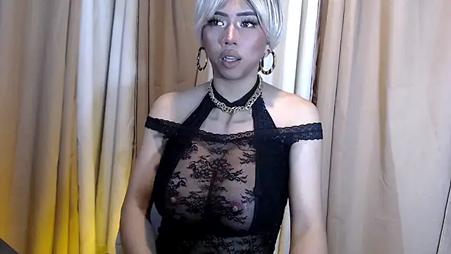 Snapshot of UrGoddessJuliax chatting on October 8, 12:09 pm UrGoddessJuliax online show from October 8, 12:09 pm