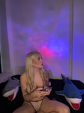 madisonrivera online show from October 17, 2:09 pm