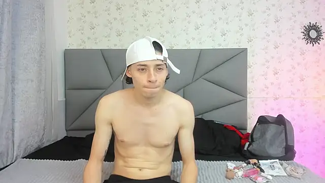 nicollandjhon online show from January 14, 11:04 am