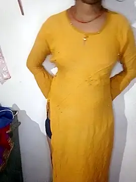 Sexy Riya Bhabhi online show from October 27, 12:39 am