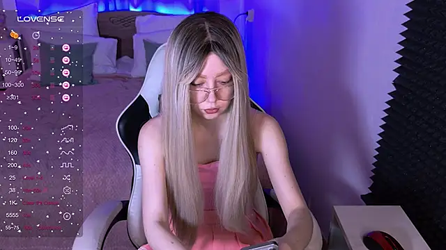 sofiisun online show from February 9, 4:04 am