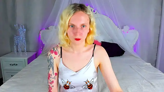 LikiLips online show from May 27, 1:16 am