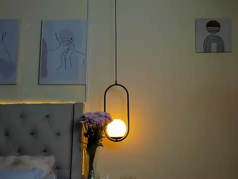 Chloe Celeste online show from November 11, 3:24 am