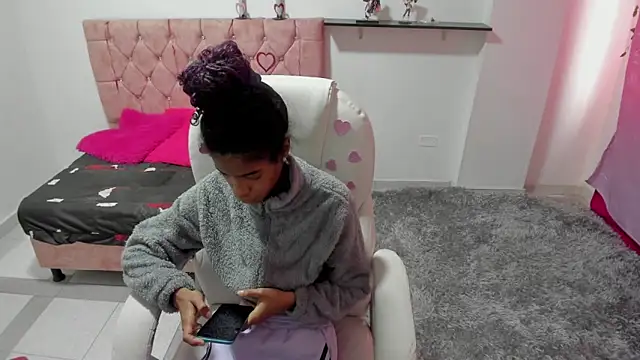 thianahorny online show from February 14, 3:03 pm