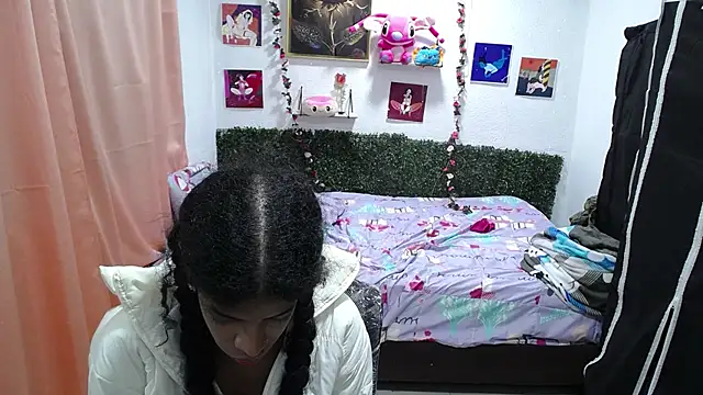 thianahorny online show from April 21, 12:23 pm