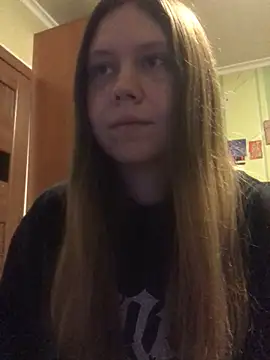 LunaVirelle online show from February 17, 4:39 pm