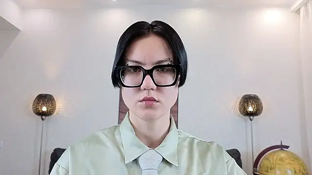 Marie Fitch online show from March 29, 1:59 am