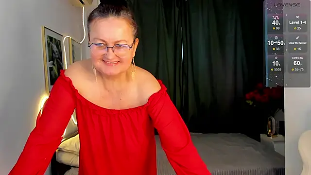 hottyannaa online show from February 18, 3:38 am