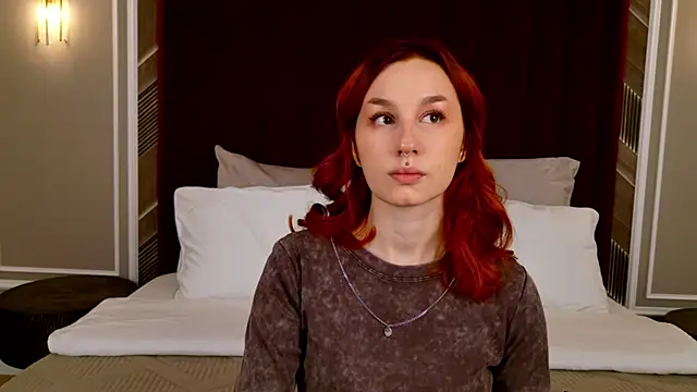 ClaireMathis online show from November 29, 2:54 pm