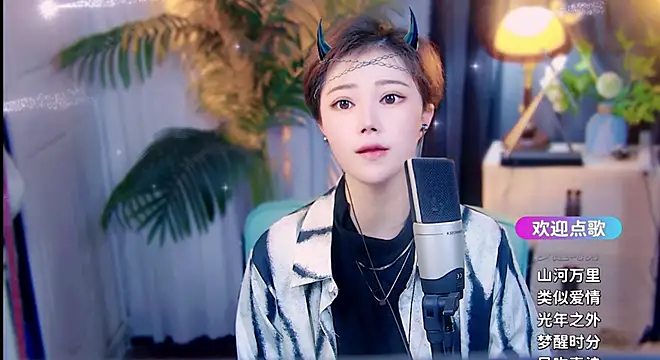 cherry-fa online show from April 18, 4:15 am