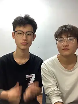 Snapshot of KK-cuteboy chatting on October 11, 12:41 pm KK-cuteboy online show from October 11, 12:41 pm