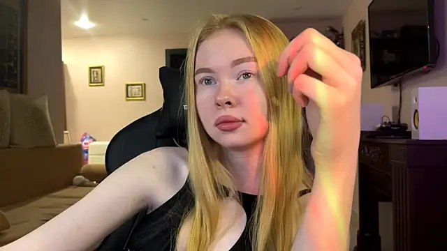 RaguelNicksons online show from November 7, 4:07 am