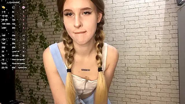 RosalindSherlock online show from November 6, 9:10 pm