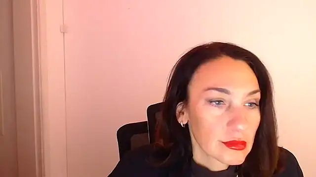 Rosie Rosee online show from November 12, 8:01 am