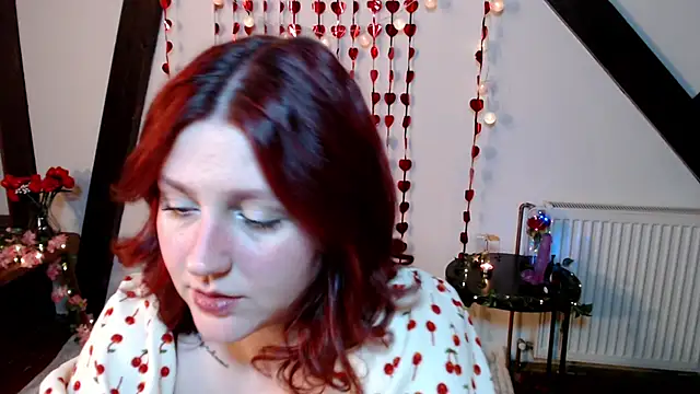 Lilith  moon online show from February 3, 8:01 pm