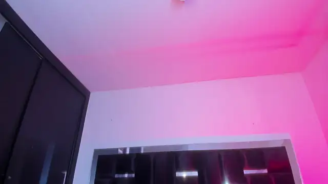DANITENDER555 online show from July 10, 7:58 pm