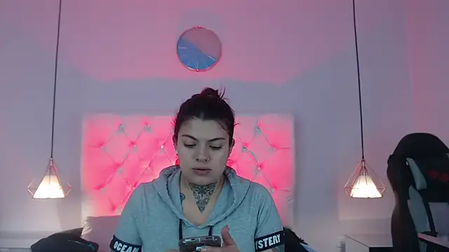 Bubbiecherry online show from November 6, 7:31 pm