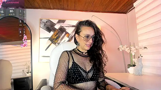 indigo wild  online show from May 9, 4:03 am