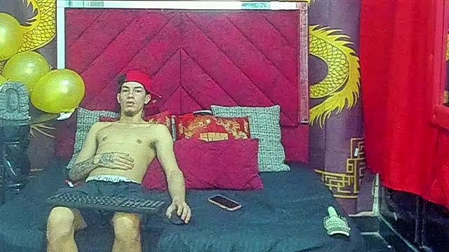 Pride couple online show from January 18, 11:23 pm