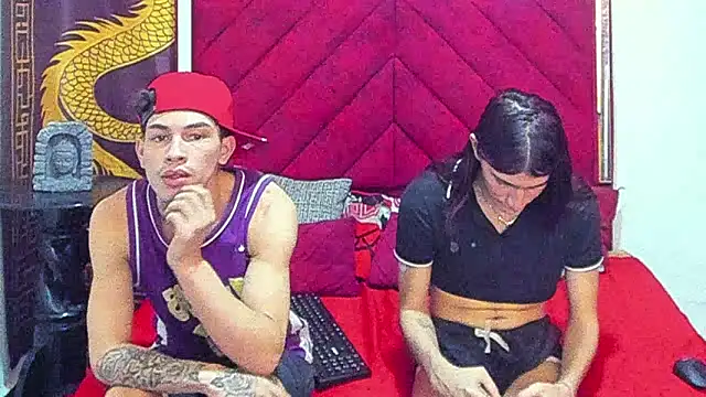 Pride couple online show from January 8, 11:53 pm