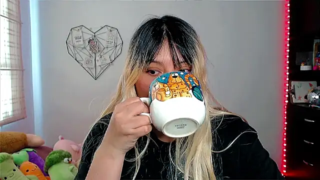 EllieMoonX online show from November 17, 3:02 pm