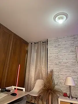 HoneyMollyX online show from June 5, 1:17 pm
