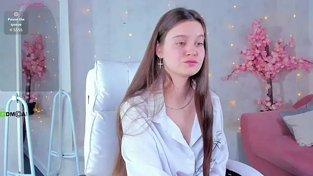 Renesmy Black online show from February 5, 12:24 am