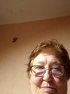 Katherine735 online show from June 11, 9:00 pm