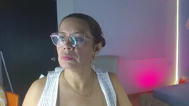 channelsmith 55 online show from March 26, 1:57 pm