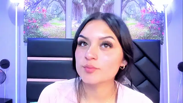 GAbrielaBotero online show from January 15, 7:31 pm