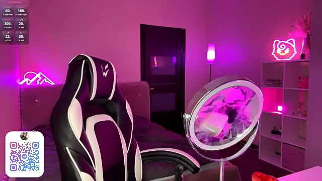 EvaPeace online show from March 2, 8:26 pm