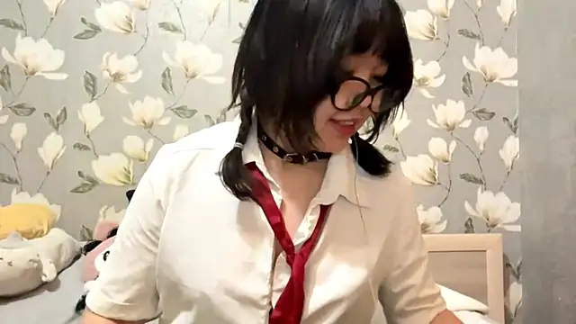 Snapshot of YunaMuse chatting on October 15, 7:38 pm YunaMuse online show from October 15, 7:38 pm