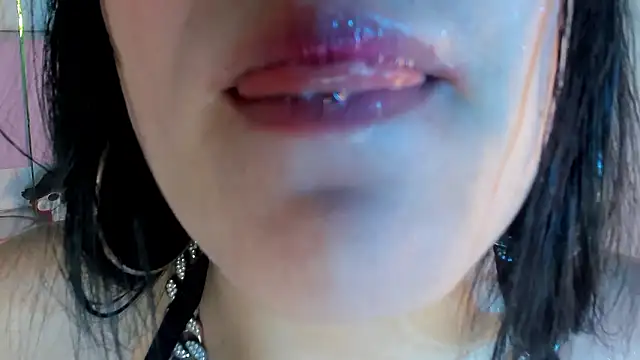 bubble  angel   online show from March 19, 1:59 pm