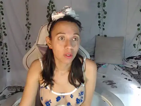 Perla Jonhson Rs online show from October 11, 1:25 pm