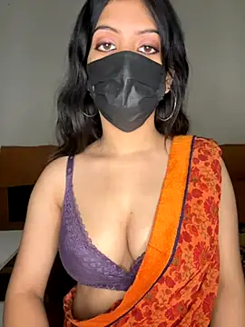 Your-wifey online show from October 10, 1:05 pm