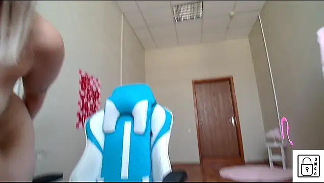 LizzyCumm online show from February 19, 10:59 am