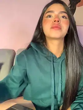 LunaMoore Pink online show from March 10, 1:04 pm