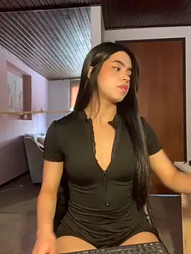 LunaMoore Pink online show from November 19, 12:49 pm