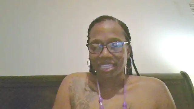 SweetCandy85 online show from October 15, 3:09 am