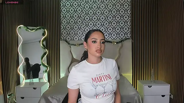 BEELLA TAY1 online show from November 26, 9:38 pm